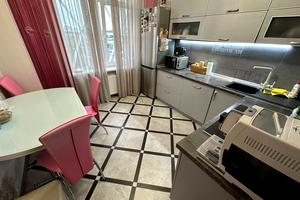 квартира по адресу Средняя ул., 24