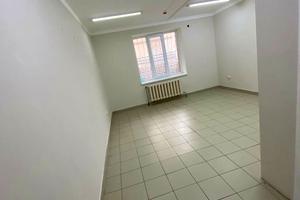 комерційна за адресою Академіка Сахарова вул., 30