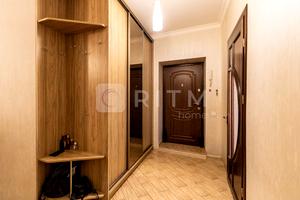 квартира за адресою Хотинська вул., 12