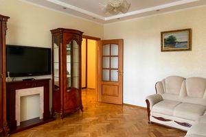 квартира за адресою Івана Мазепи вул. (Січневого Повстання), 12-Б