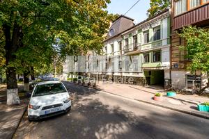 коммерческая по адресу Александра Конисского ул., 32а