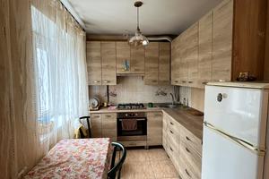квартира за адресою Михайла Комарова вул., 4а