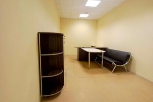 комерційна за адресою Щаслива вул., 38