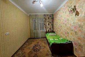 квартира за адресою Довженка вул., 60