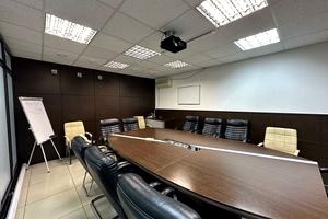 комерційна за адресою Василя Стуса просп., 12/13