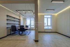 коммерческая по адресу Жилянская ул., 68