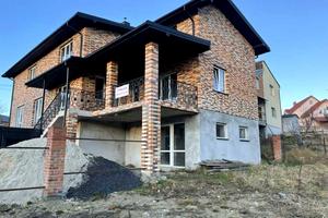 будинок за адресою Роксоляни вул.