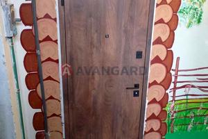 комерційна за адресою Металургів просп., 4