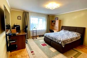 дом по адресу Владимира Моссаковского ул. (Клари Цеткін)