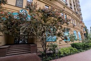 комерційна за адресою Золотоустівська вул., 55