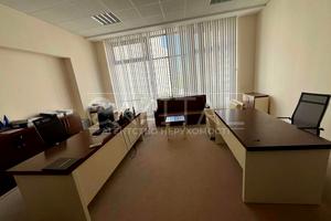 комерційна за адресою Федора Ернста вул., 3Б