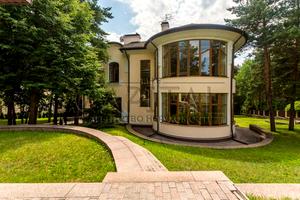 будинок за адресою с. Козин, старокиївська
