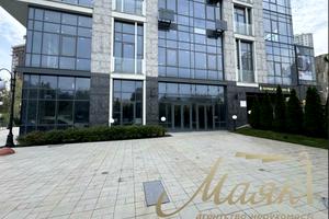 комерційна за адресою Андрія Верхогляда вул. (Михайла Драгомирова), 1-20