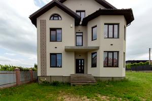 будинок за адресою Українська, 32