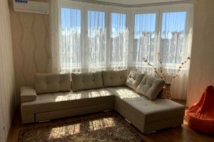 квартира за адресою Анни Ахматової вул., 34