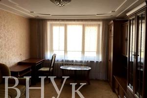 квартира по адресу Гулака-Артемовского ул., 1