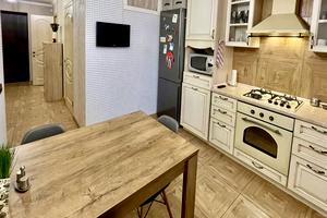 квартира за адресою Свободи просп. (Прокоф'єва), 46
