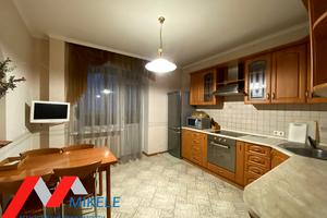 квартира за адресою Миколи Амосова вул., 4б