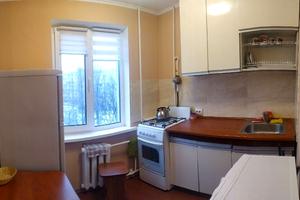 квартира за адресою Героїв просп., 12