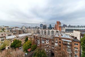 коммерческая по адресу Антоновича ул. (Горького), 33В