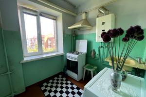 квартира за адресою Кам'янецька вул., 75