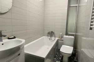 квартира за адресою Рене Декарта вул., 3