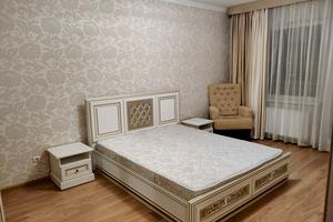 квартира за адресою Академіка Єфремова вул. (Командарма Уборевича), 19