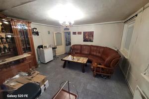 комерційна за адресою Київська вул., 10