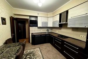 квартира за адресою Інституцька, 6Б