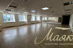 комерційна за адресою Ярославська вул., 56
