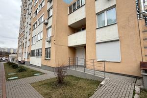 комерційна за адресою Сім'ї Кульженків вул. (Петра Дегтяренка), 37