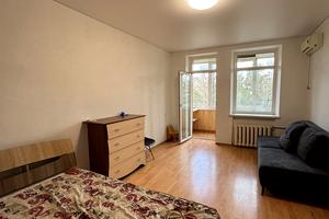 квартира за адресою Кропивницького вул., 21