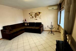 квартира за адресою Високовольтна вул., 10