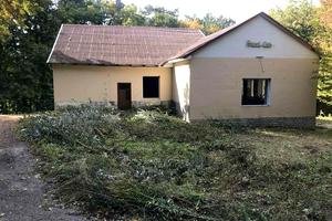 ділянка за адресою Лісова, 1