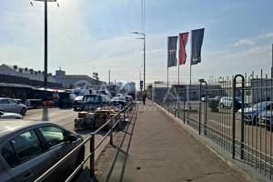 комерційна за адресою вул. Гетьмана Павла Полуботка, 6
