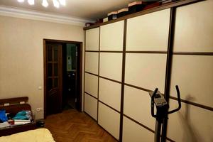 квартира за адресою Конституції пл., 2/2