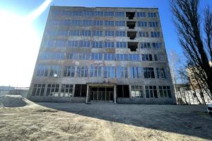 комерційна за адресою Дениса Лукіяновича вул., 54 а