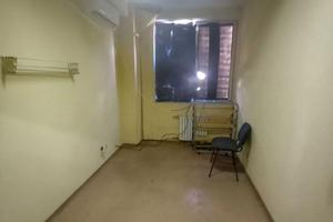 комерційна за адресою Чорних Запорожців вул. (Бориса Кротова), 3