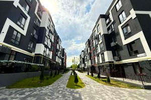 коммерческая по адресу Грушевского ул., 12