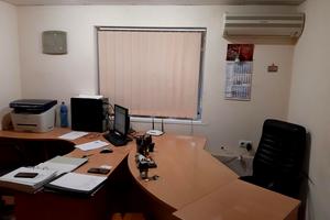 комерційна за адресою Леоніда Жаботинського вул. (Правди), 7