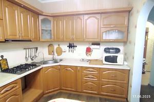 квартира за адресою Рятувальників вул., 20