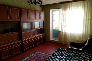 квартира за адресою Рональда Рейгана вул.