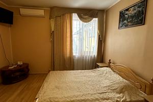 коммерческая по адресу Червоной Калины просп., 79