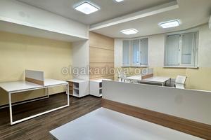 коммерческая по адресу Зоопарковая ул., 1