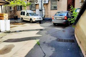 коммерческая по адресу Ревуцкого ул., 16-А