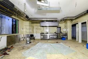 комерційна за адресою Антоновича вул. (Горького), 72