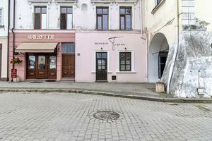 комерційна за адресою Вічева пл., 8