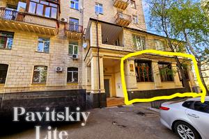 комерційна за адресою Заньковецької вул., 8