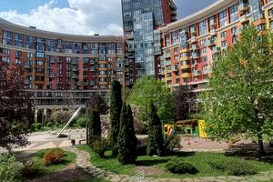 комерційна за адресою Юлії Здановської вул. (Ломоносова), 71-Ж