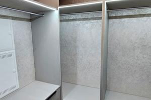 квартира за адресою Космонавтів просп., 49